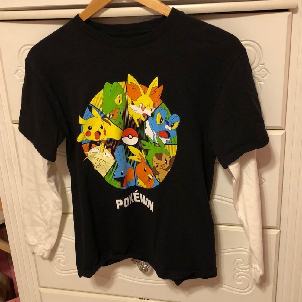 Pokémon black long sleeve boys t-shirt size M